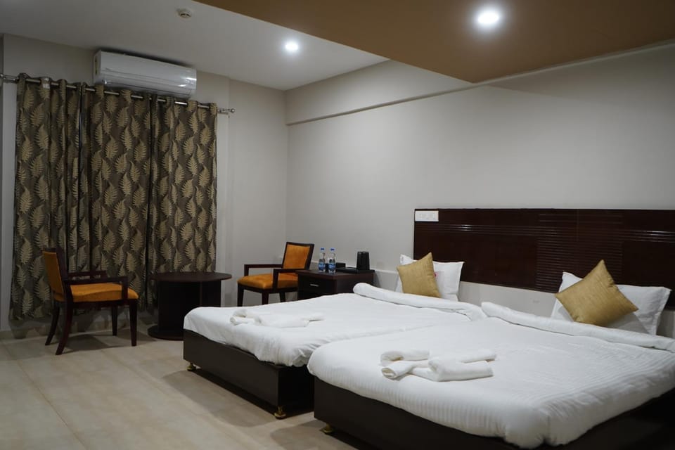 InstaStay Inn Hotel in Ahmedabad