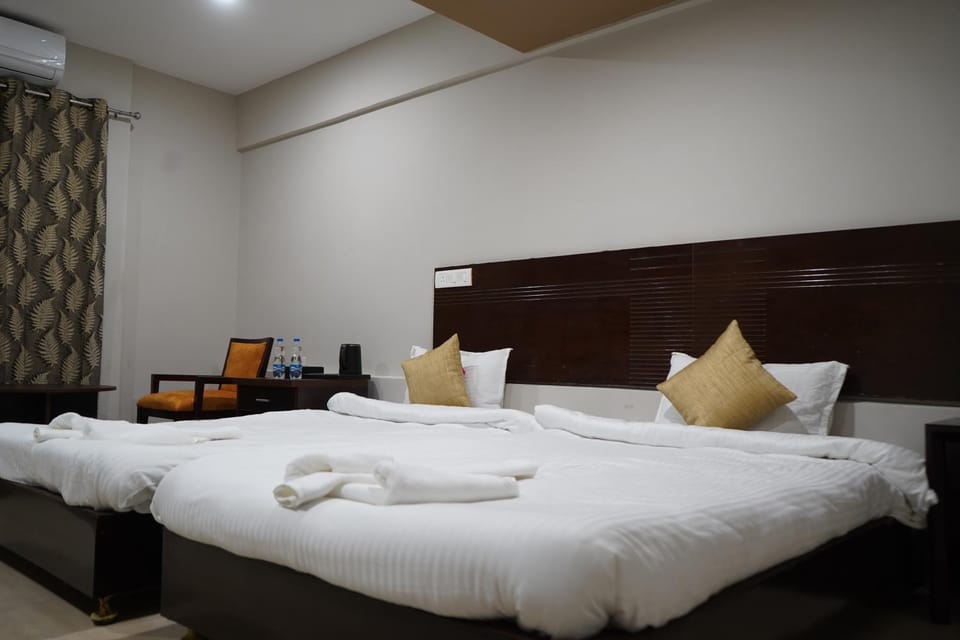 InstaStay Inn Hotel in Ahmedabad