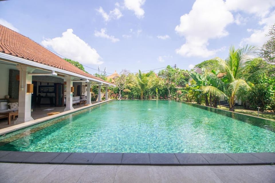 Beachside Luxury Private Villa in Sanur Villa in Denpasar