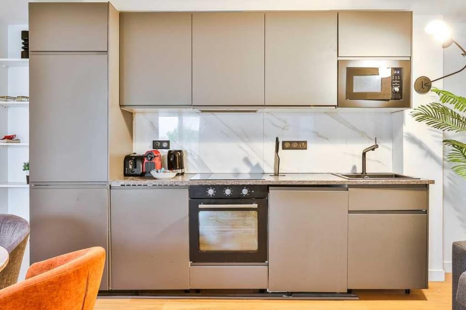 Beautifully & Design for 10p - 5min from the Marais Apartment in Paris