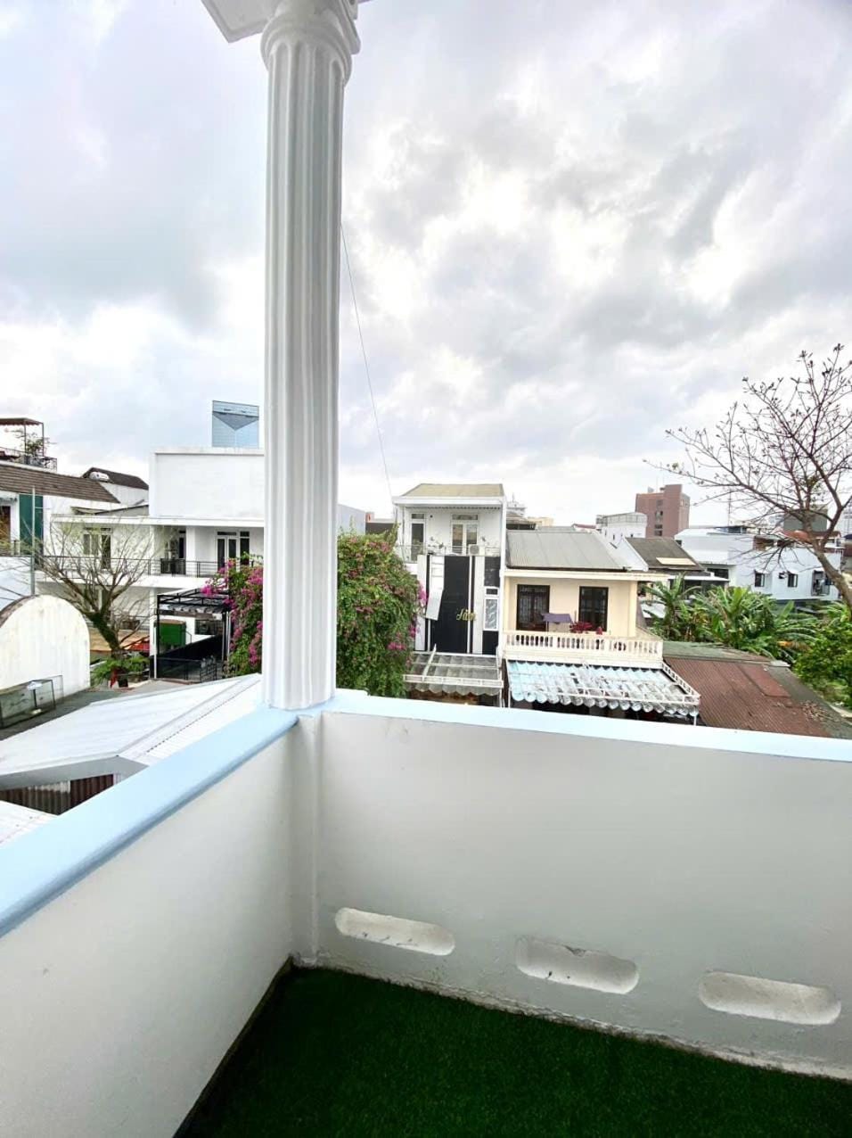 Property building, View (from property/room), Balcony/Terrace
