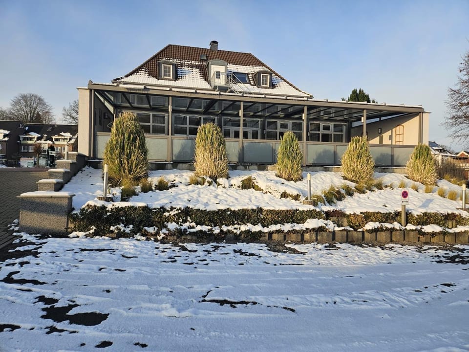 Property building, Winter