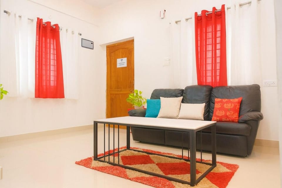 Reddy Residency 2BHK Flat Close to US Consulate Gachibowli Only For Family Apartment in Hyderabad