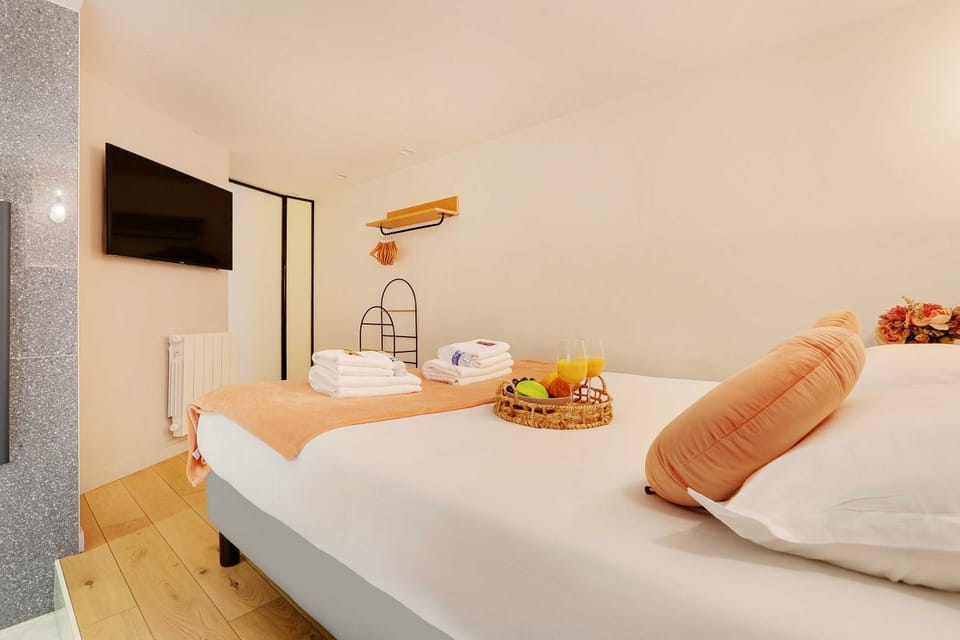 TV and multimedia, Bedroom