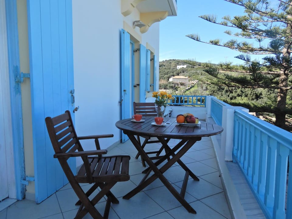 View (from property/room), Balcony/Terrace