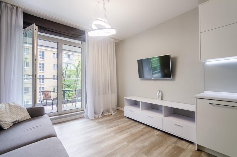 TV and multimedia, Balcony/Terrace, Living room, Seating area