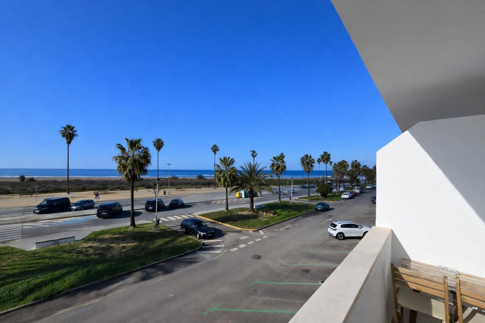 Off site, Beach