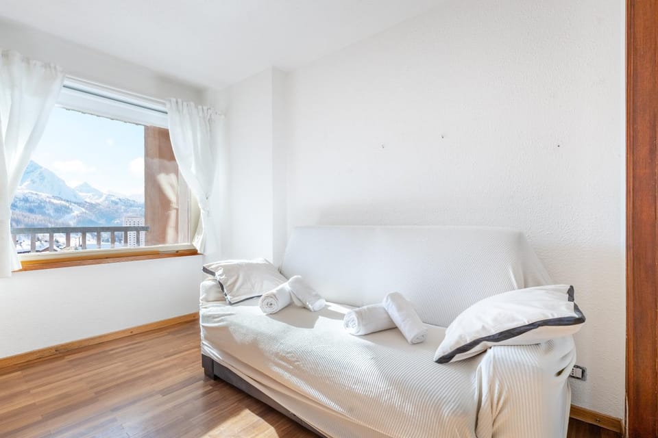 Hostdomus - Cit Roc Apartment in Sestriere