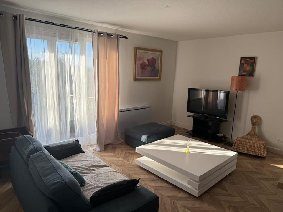 Charmant Appartement Terrasse et parking Apartment in Auvergne-Rhône-Alpes