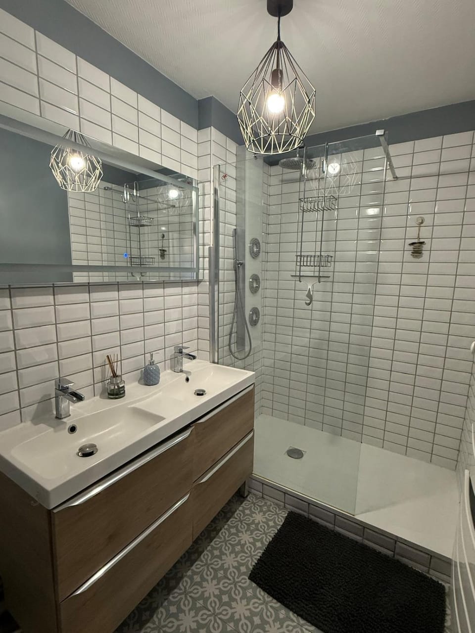 Charmant Appartement Terrasse et parking Apartment in Auvergne-Rhône-Alpes