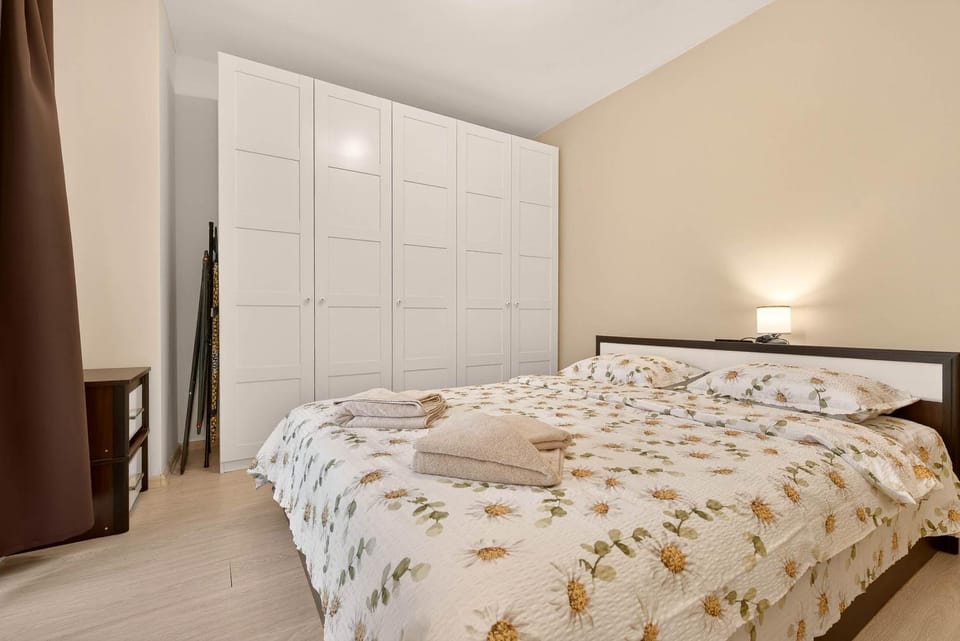 Bed, Bedroom, wardrobe