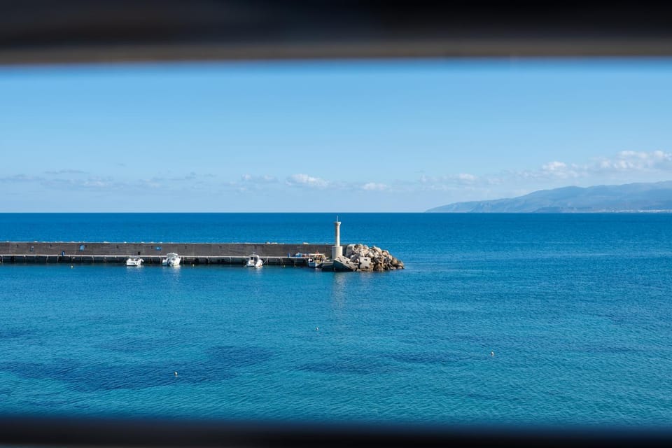 Sea Mirror Apartment Apartment in Crete