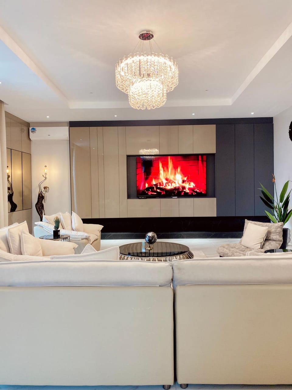 TV and multimedia, Living room, Seating area