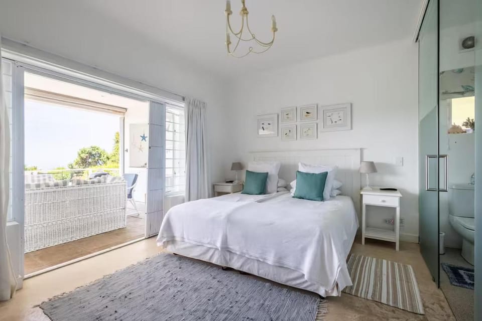 Dageraad Downstairs 4 bedroom house House in Plettenberg Bay