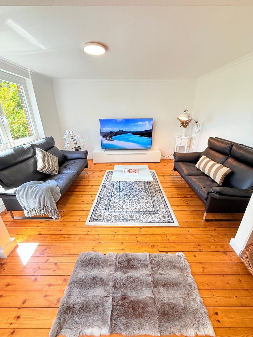 Property building, Living room