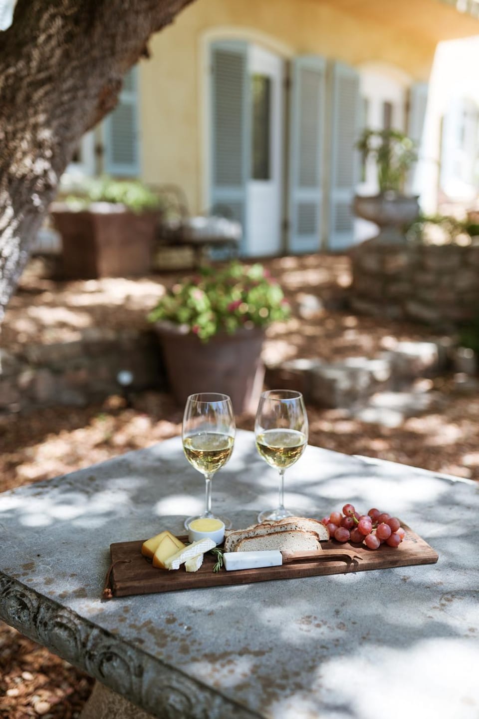 Food and drinks, Garden view