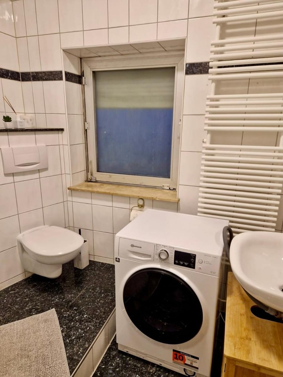 Toilet, Bathroom, washing machine