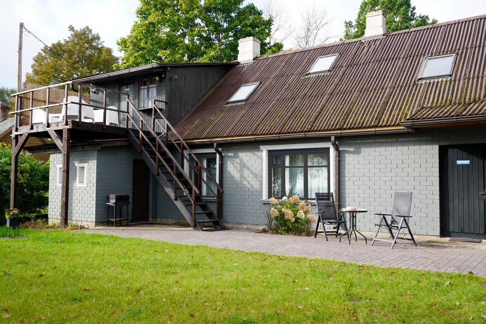 Property building, Patio, Patio