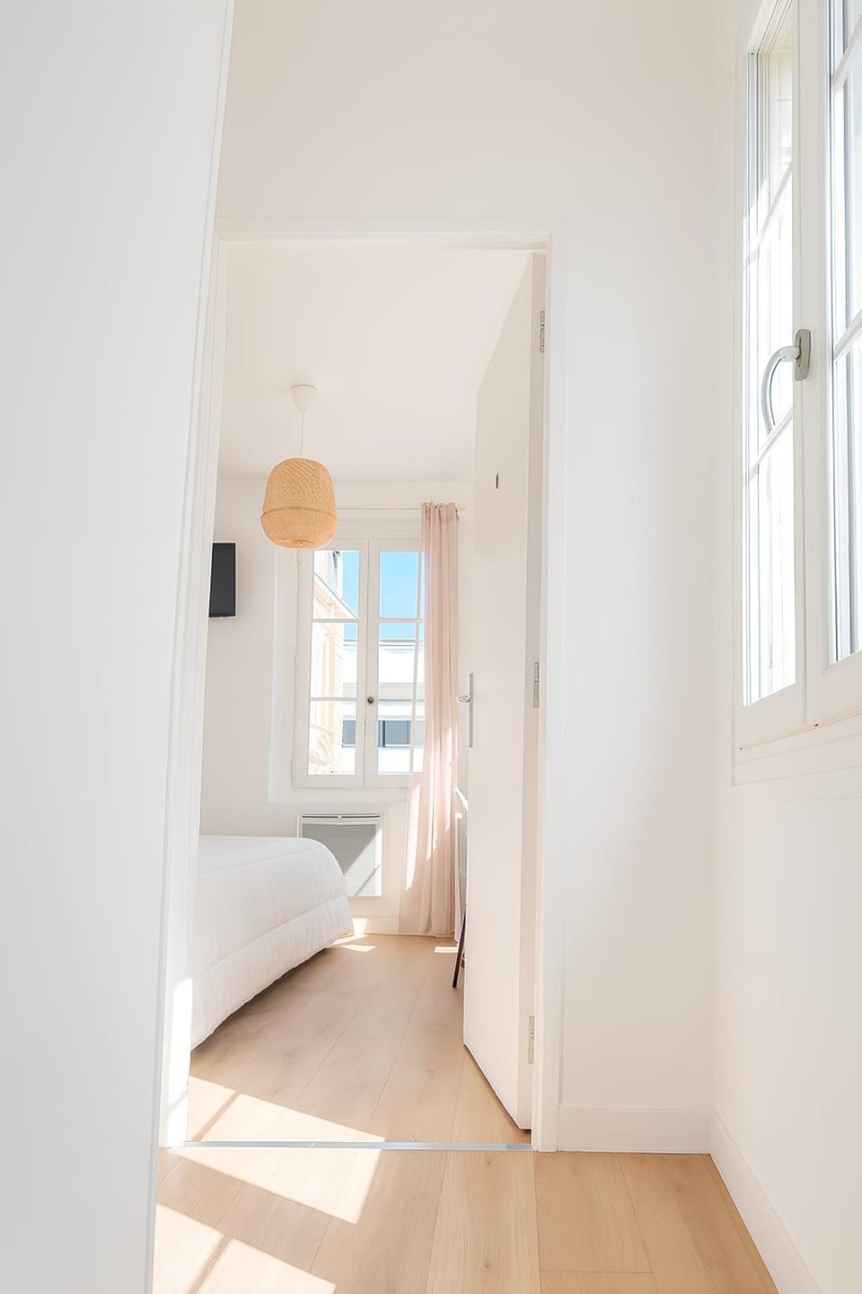 Bedroom, heating, internet