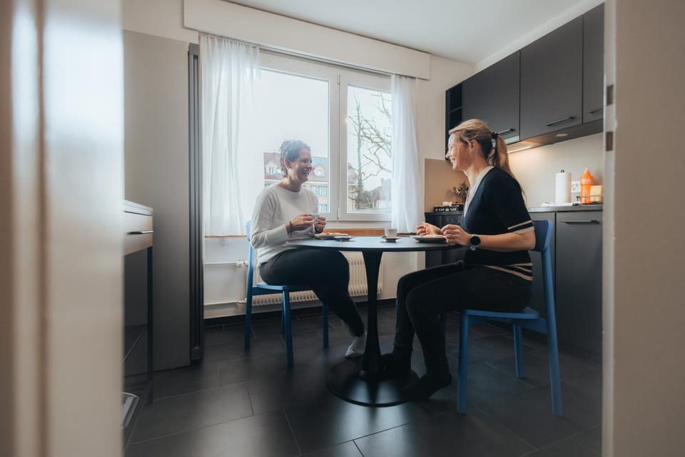 Dining area, kitchen