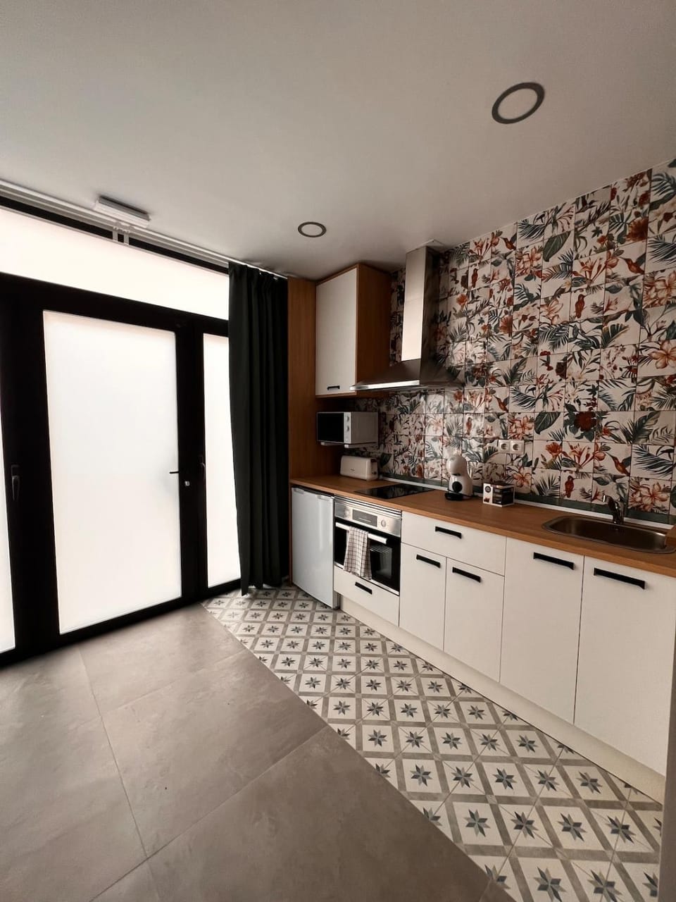 R16 Trabajo Descanso Premium Junto al Metro Madrid Apartment in Madrid