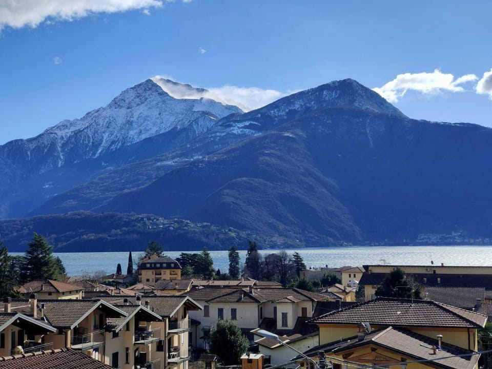 Lake view, Mountain view
