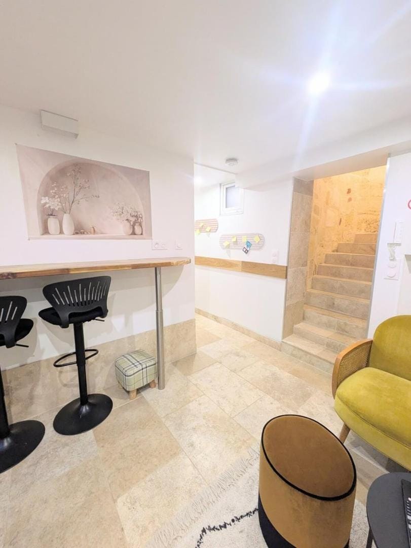 Souplex en pierre l 2l4pers l proche centre et tram Apartment in Bordeaux