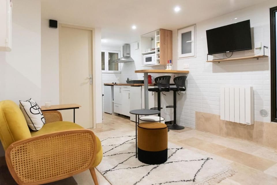 Souplex en pierre l 2l4pers l proche centre et tram Apartment in Bordeaux