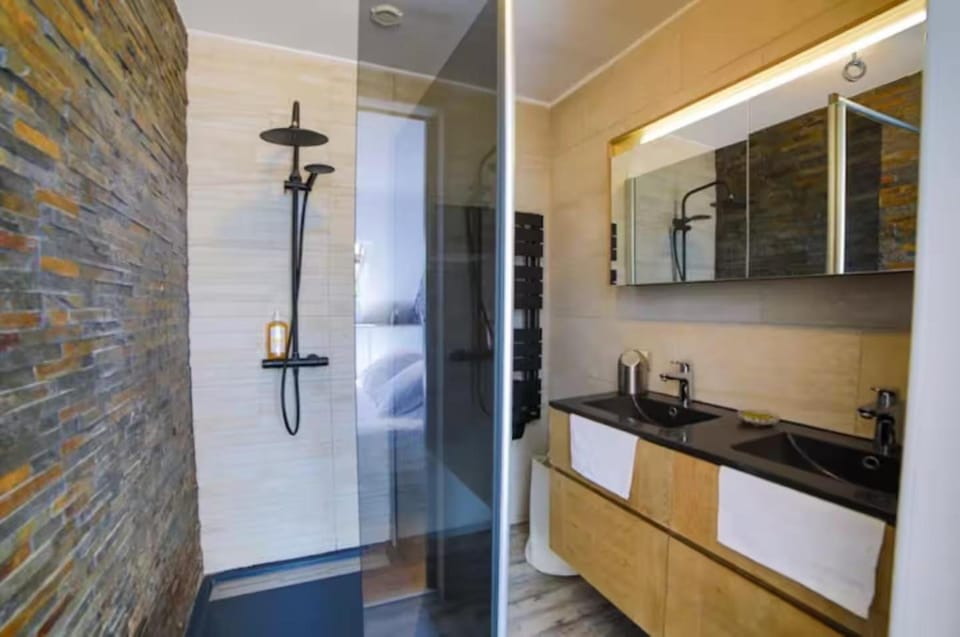 Shower, Bathroom