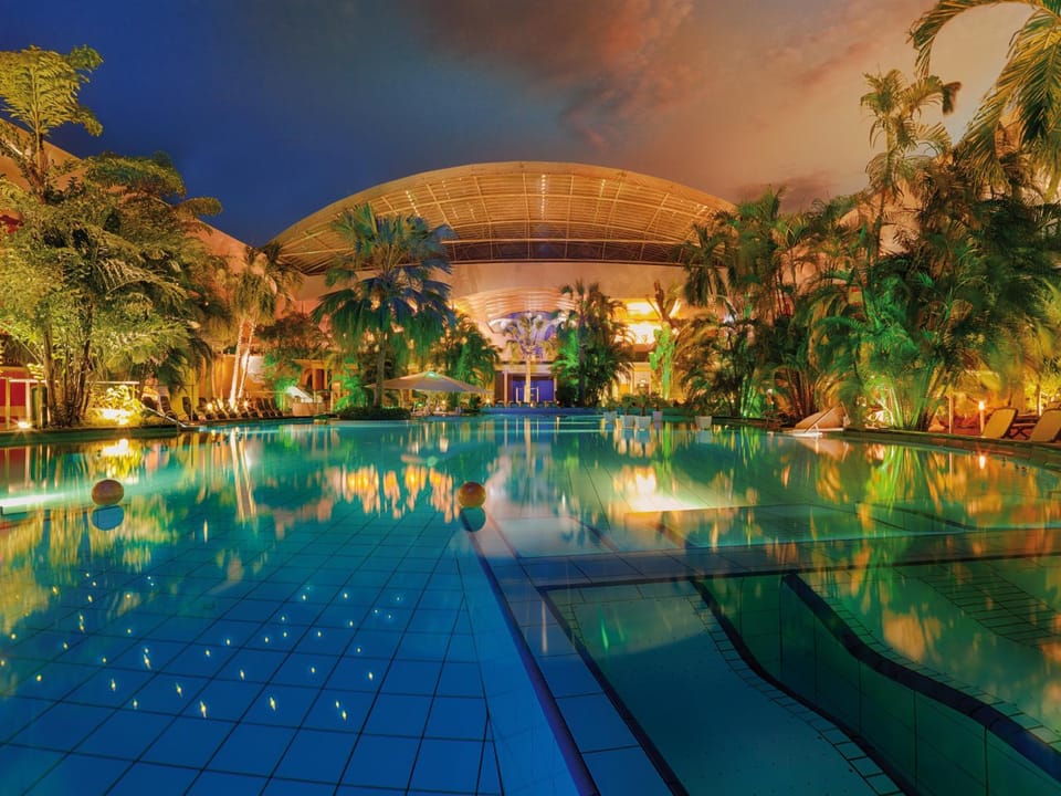 Spa and wellness centre/facilities, Swimming pool