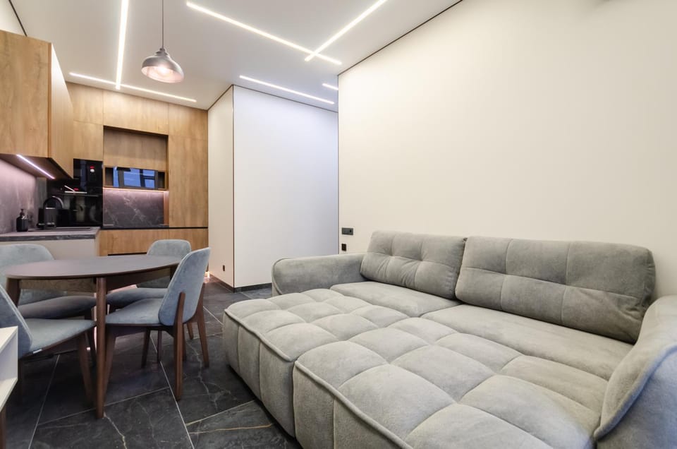 Living room, Seating area, Dining area, pet friendly