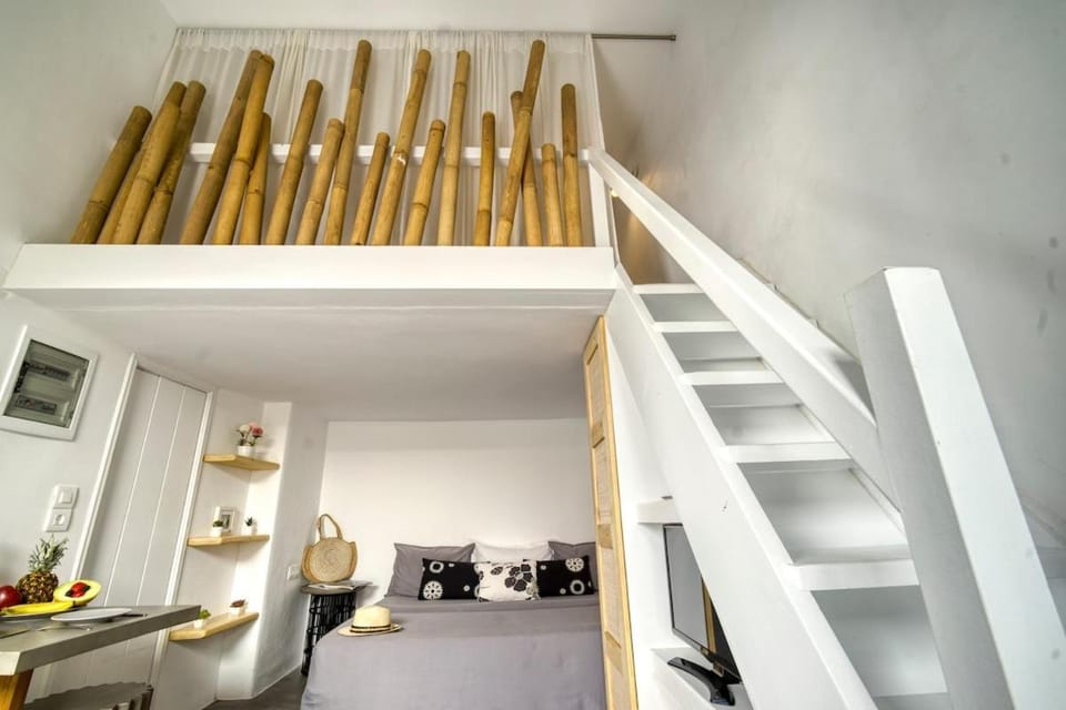 Mykonos Yialos Town Home Loft - by Hospirit Apartment in Mykonos