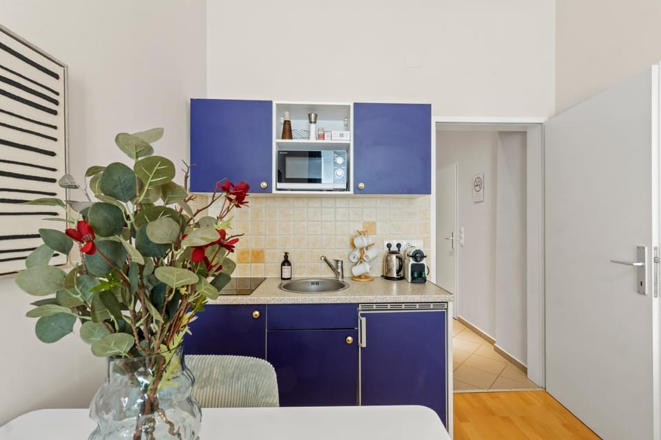 Bright City Hideaway, Augarten and Danube - 5 min Metro - 10 min Center Apartment in Vienna