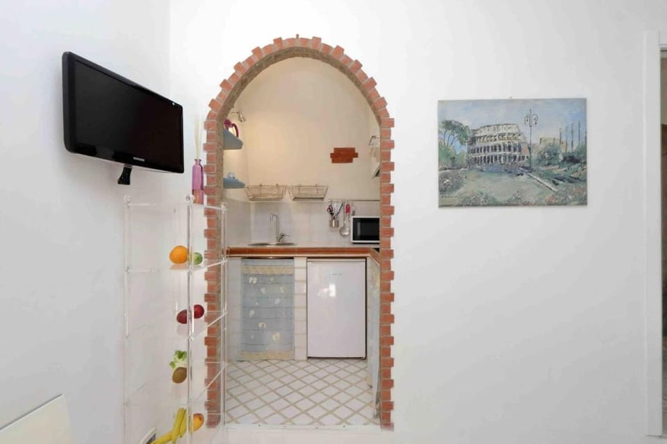 Colosseum Secret Cozy Studio Apartment in Rome