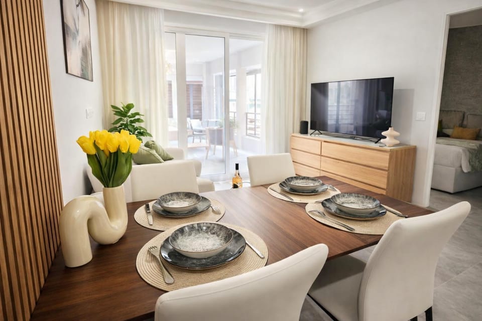 Center Nice, 10min beach, parking, terrace, direct tram Apartment in Nice