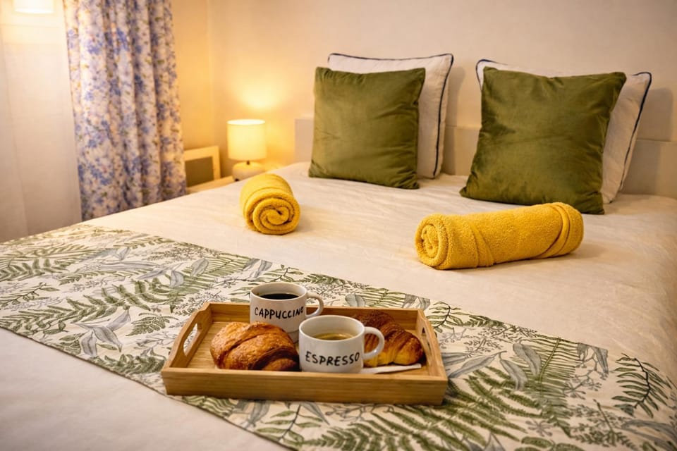 Center Nice, 10min beach, parking, terrace, direct tram Apartment in Nice