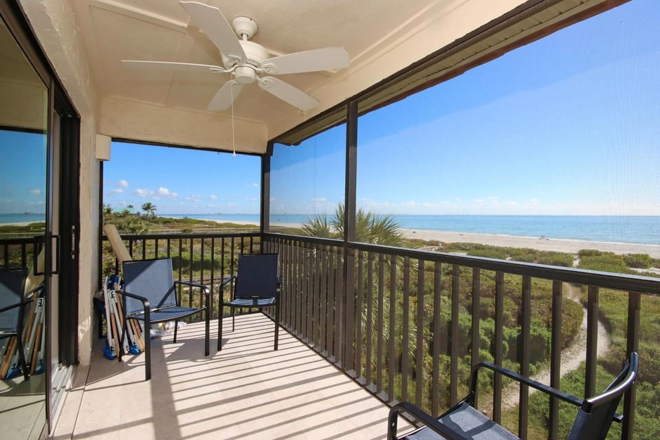 Patio, Day, Natural landscape, View (from property/room), Balcony/Terrace, Beach, Sea view