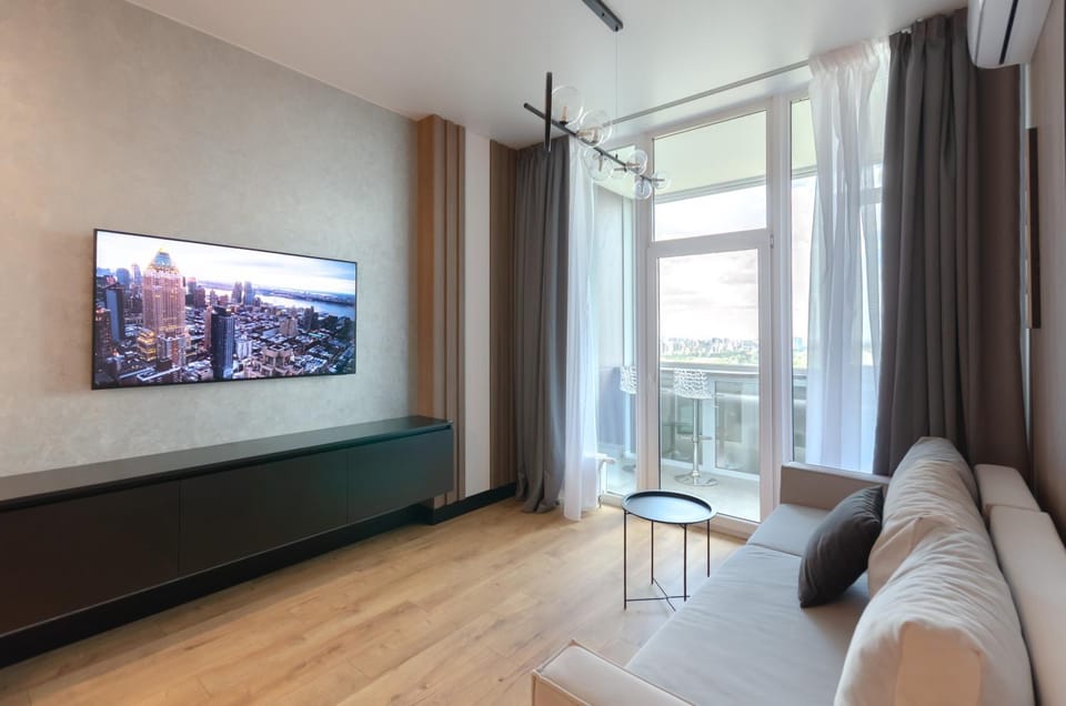 TV and multimedia, Seating area