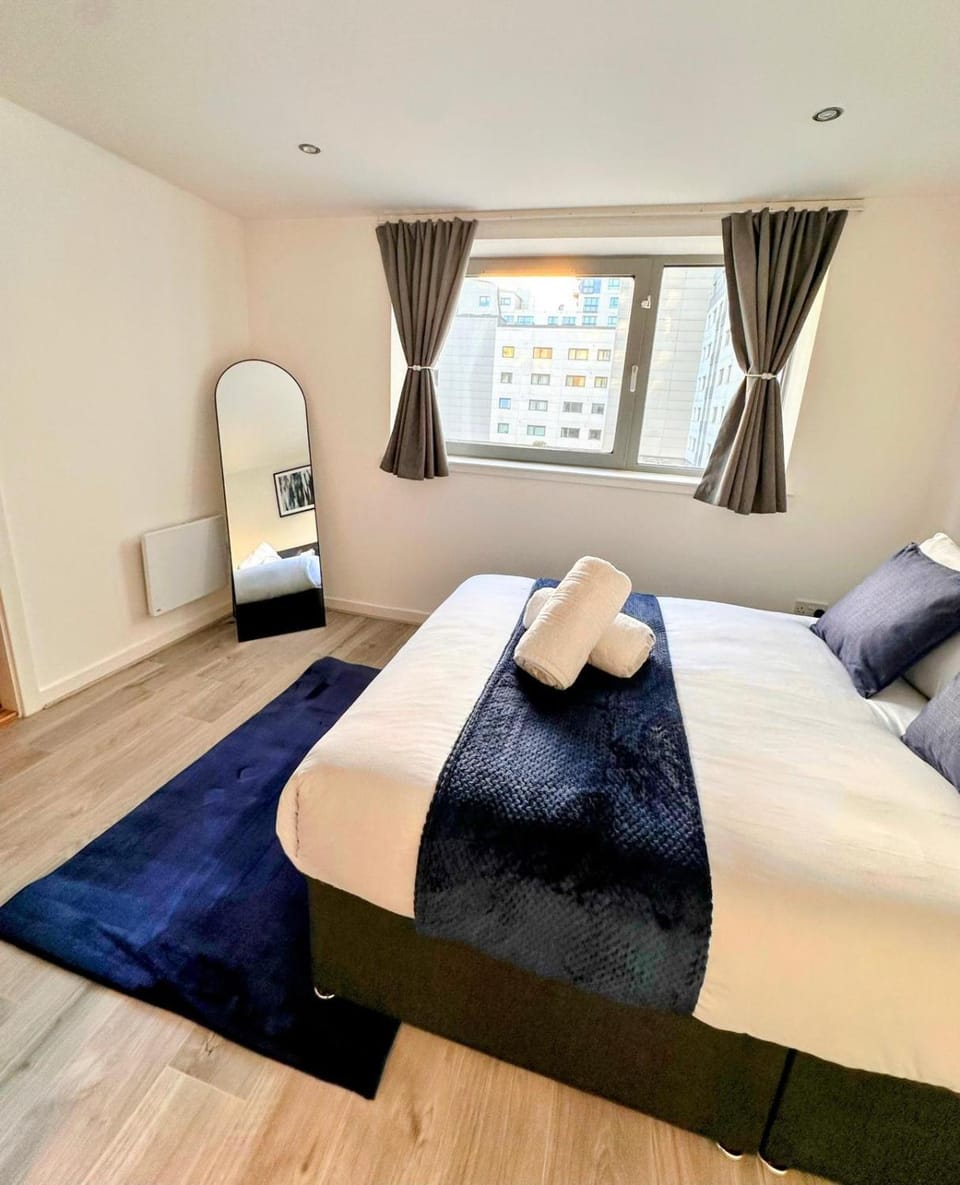 Waters View Apartment in Edinburgh