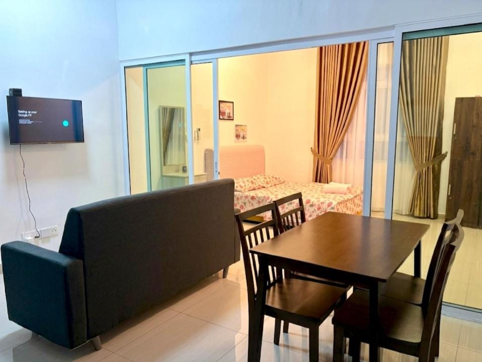 TV and multimedia, Dining area