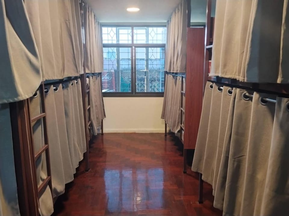 Bed, Bedroom, bunk bed