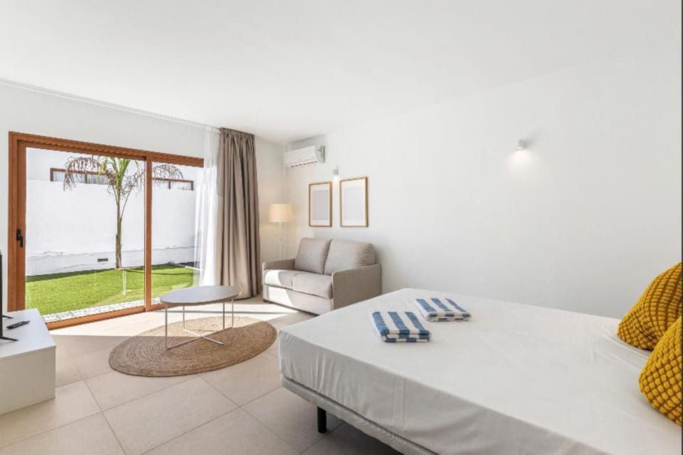 Villa Los Altos Deva 12A by Escape Home Villa in Playa Blanca