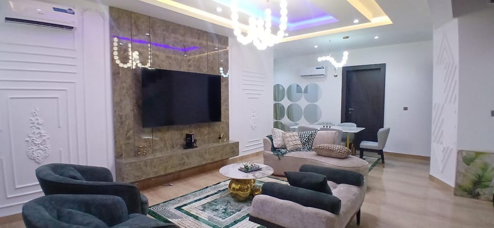 Crown Exquisite Apartments Surulere Apartment in Lagos