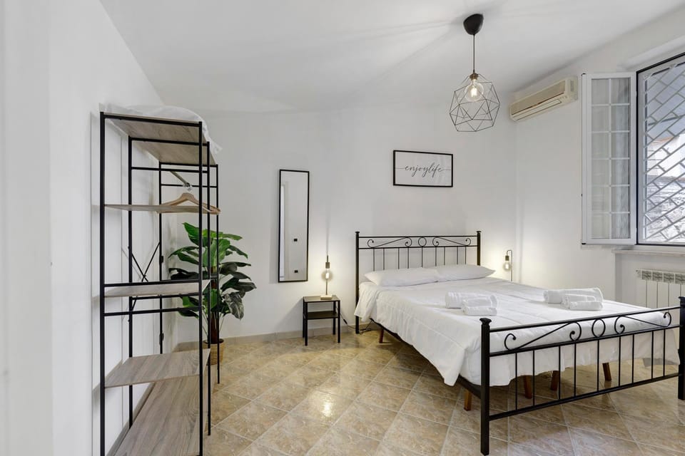 Property building, Living room, Bedroom