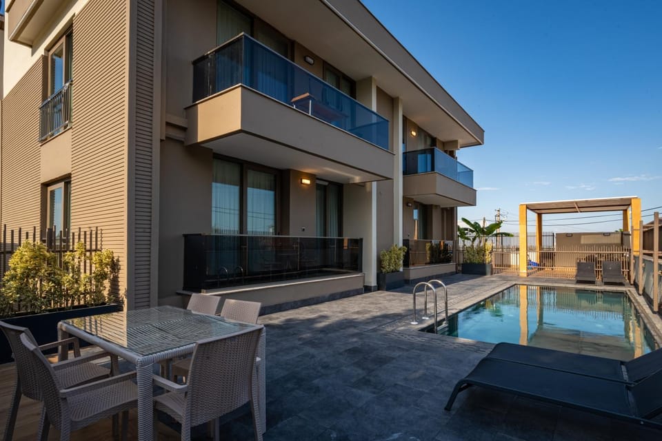 Property building, Day, Swimming pool, sunbed, Internal: Not applicable to any particular room