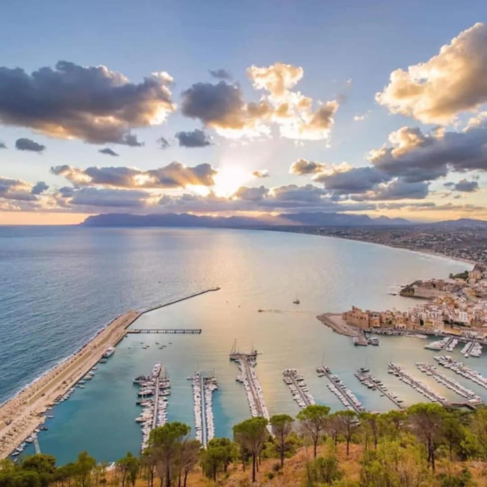 Charming Loft near the Sea - Castellammare del Golfo by Sicily Home Solutions House in Castellammare del Golfo