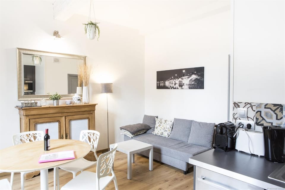 Augustins -Petit cocon calme et lumineux avec parking Apartment in Bordeaux