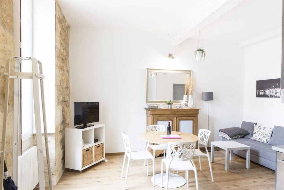 Augustins -Petit cocon calme et lumineux avec parking Apartment in Bordeaux