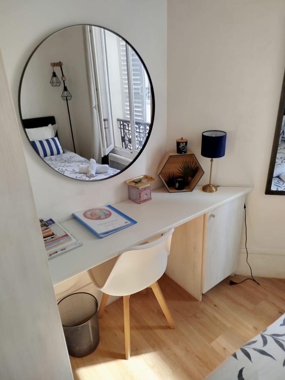 Chambre chez l'habitant à 200m des Champs Elysees et de l'Arc de Triomphe Apartment in Paris
