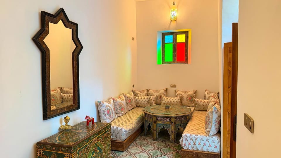 Communal lounge/ TV room, Living room, Seating area, Dining area, Internal: Not applicable to any particular room